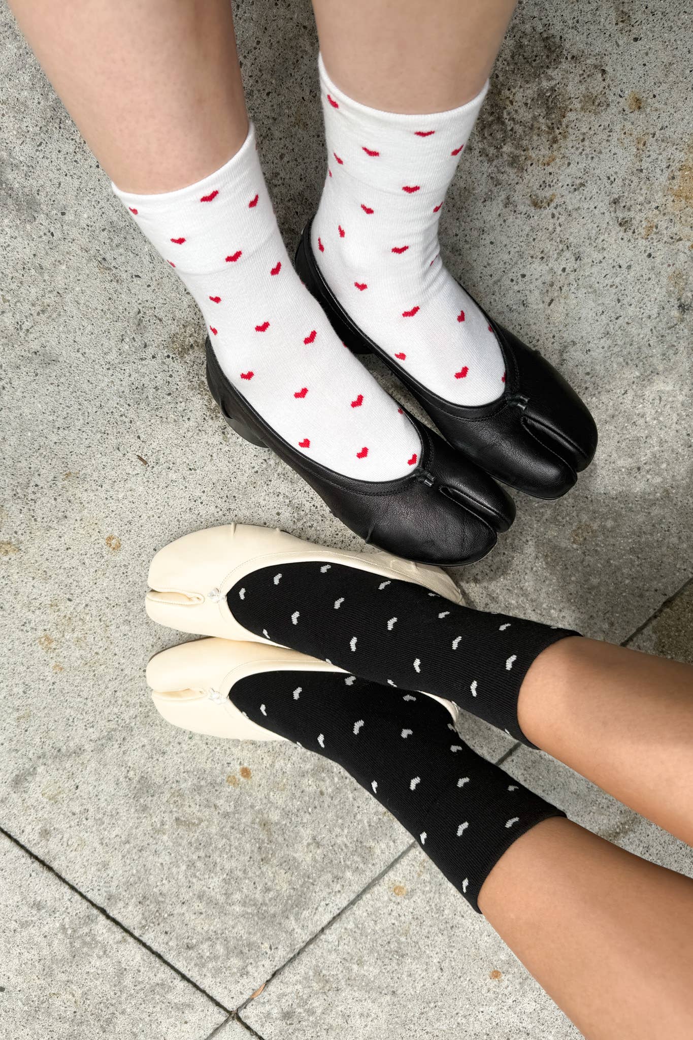 Le Bon Shoppe | Sneaker Socks: Heart - Black / Cream