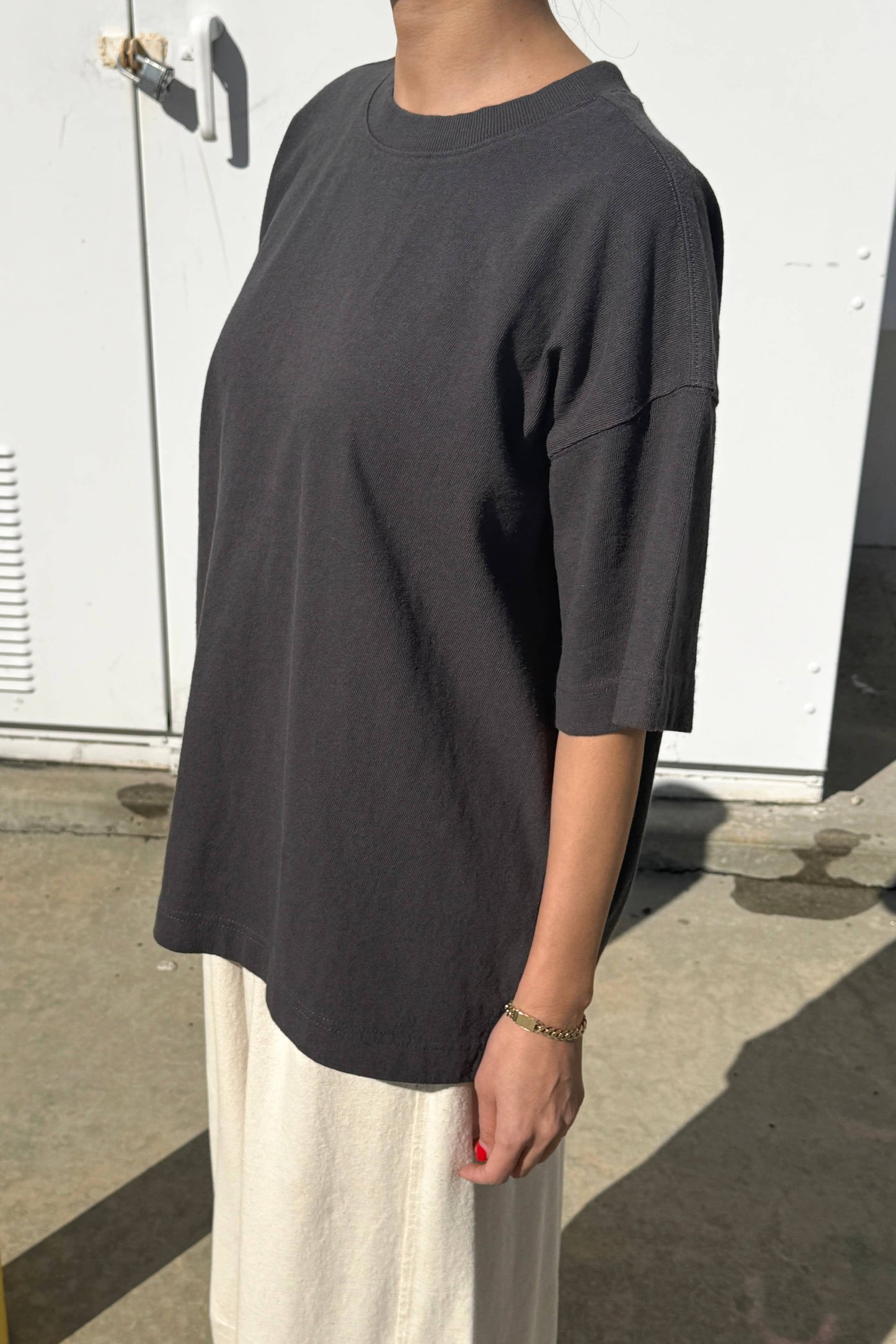 Le Bon Shoppe | Jayden Tee - Dark Slate