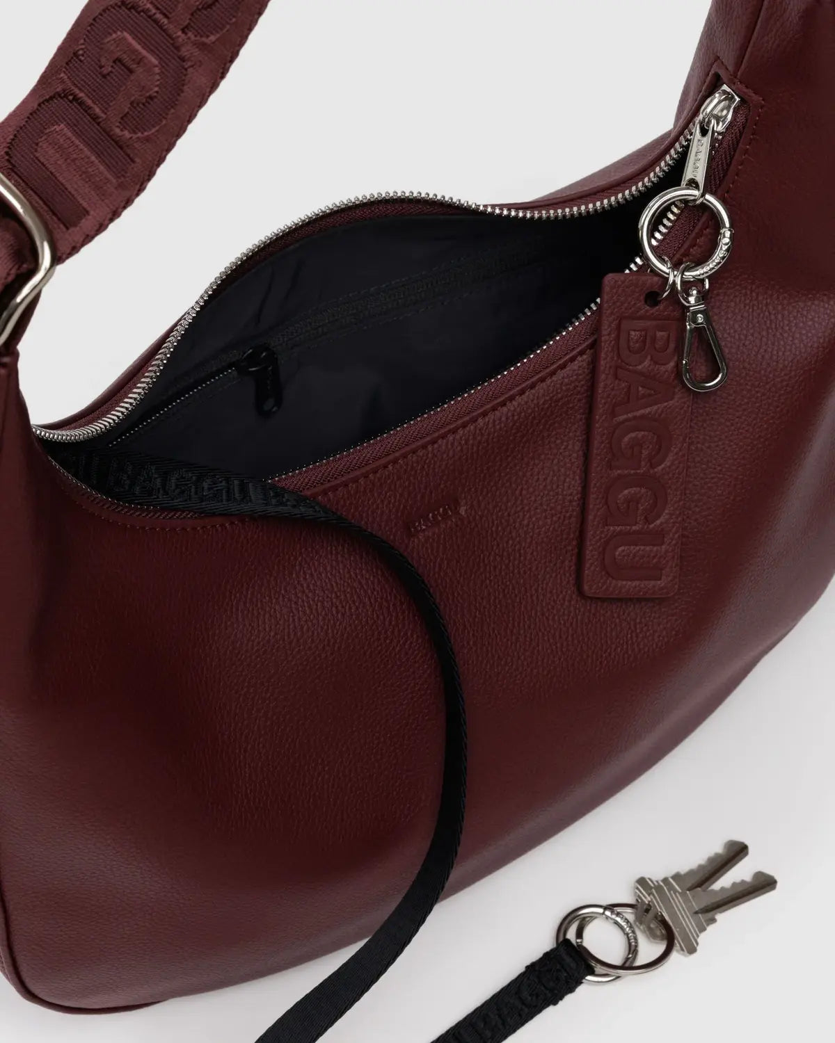Baggu | Medium Recycled Leather Crescent Bag - Mahogany