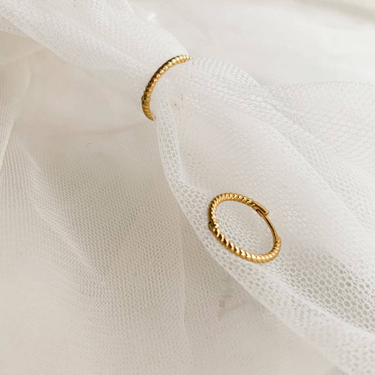 Love Local Jewelry | Malea Hoops 11mm - Gold