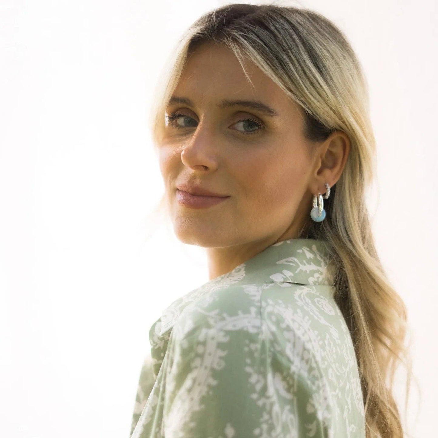 Love Local Jewelry | Brooke Pearl Hoops 1.3cm - Gold