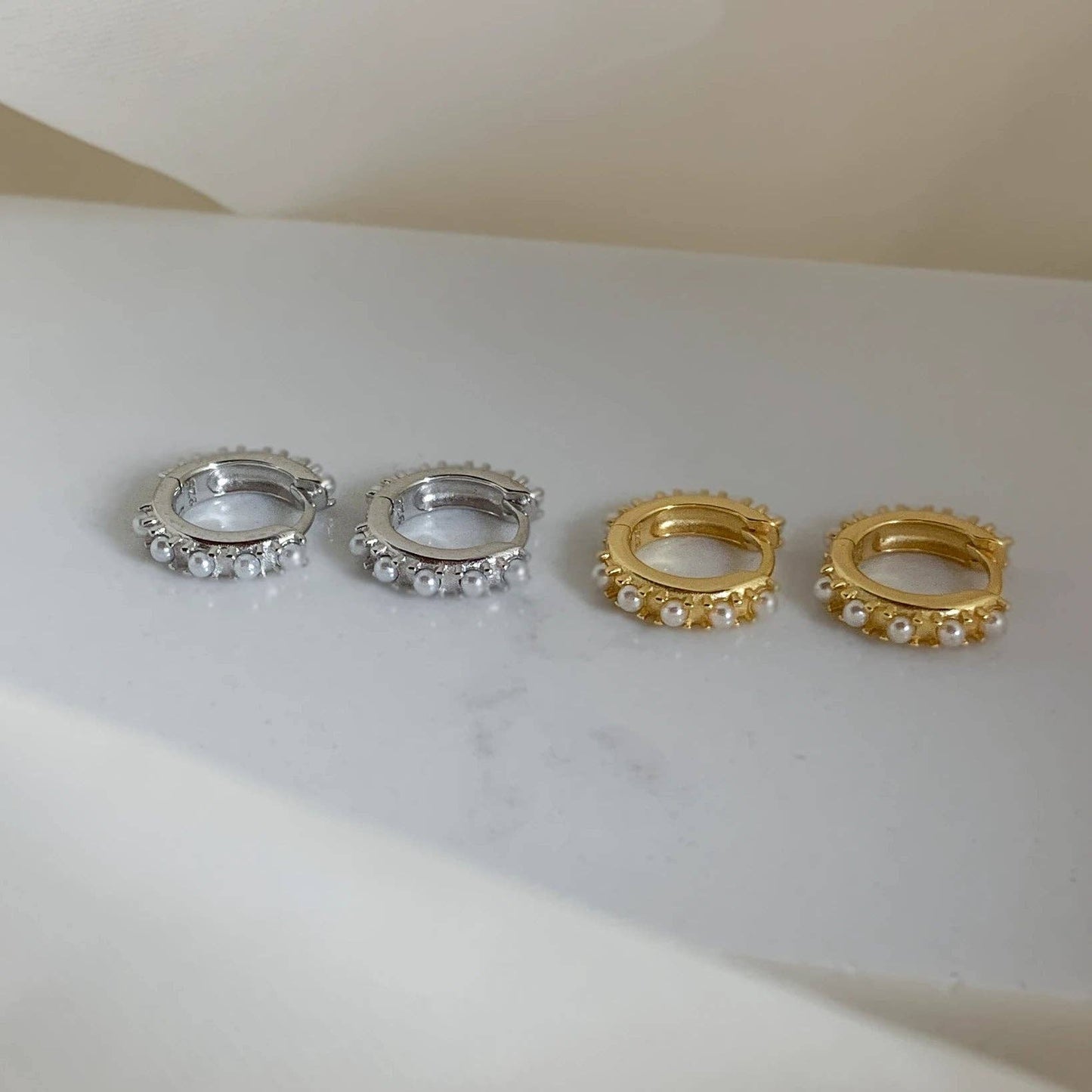 Love Local Jewelry | Brooke Pearl Hoops 1.3cm - Gold