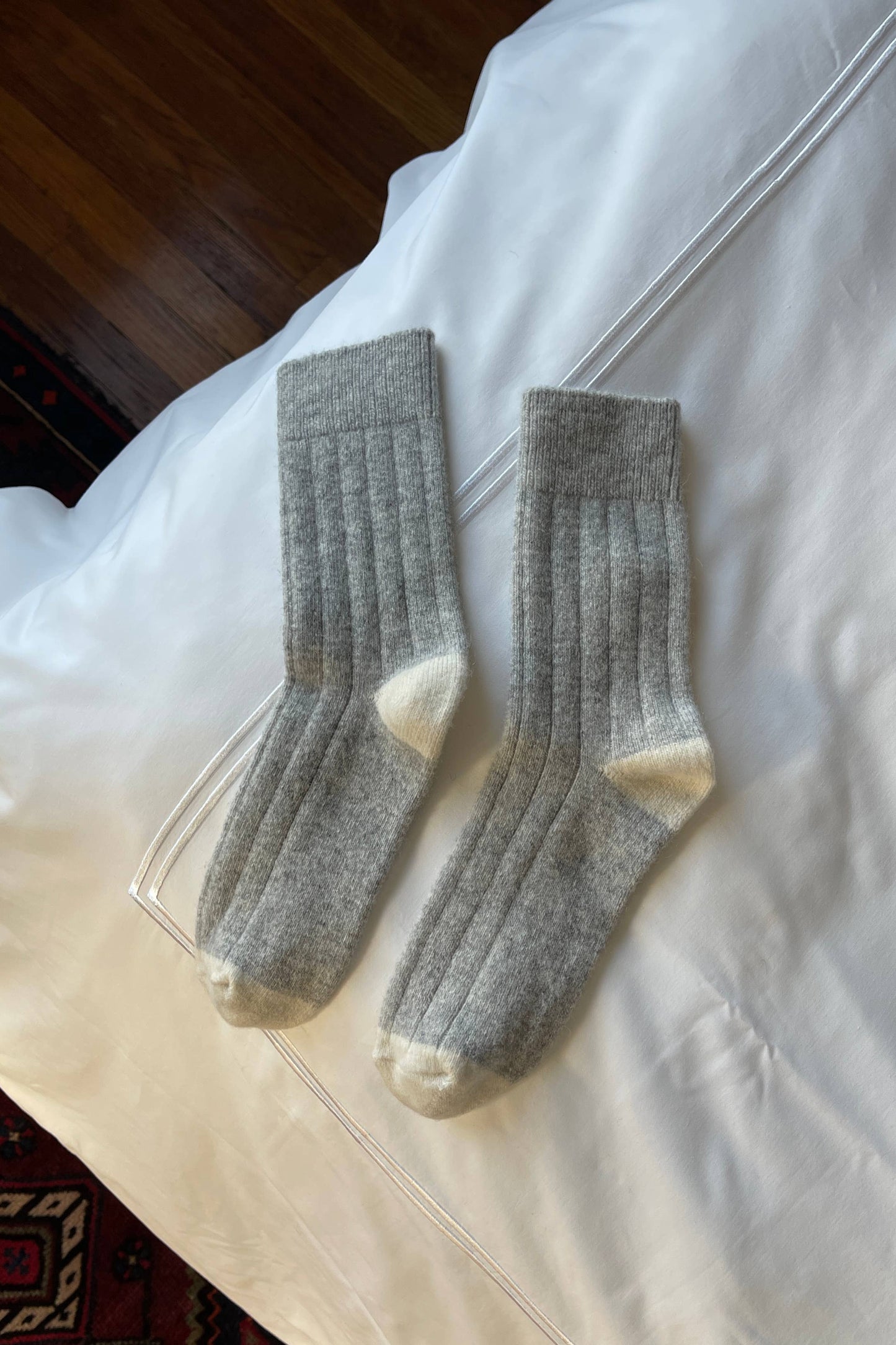Le Bon Shoppe | Classic Cashmere Socks - Grey Melange