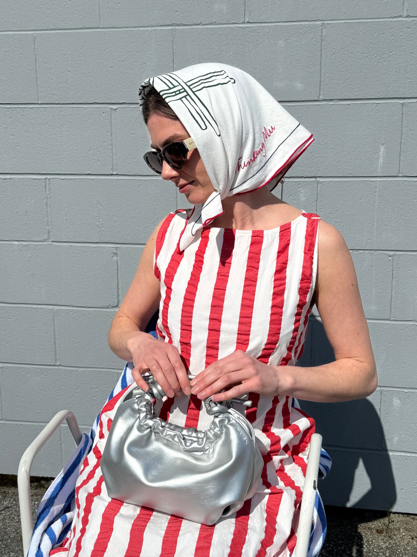 Thinking Mu | Sobremesa - Claude Scarf