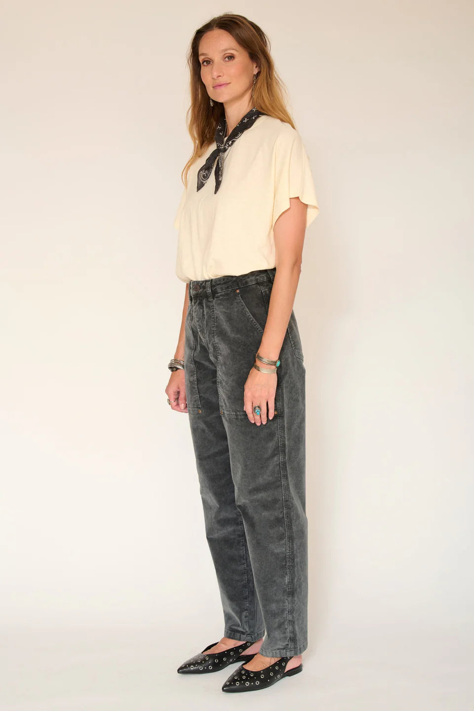 MKT Studio |Pryra Velvet Vintage Corduroy - Carbone