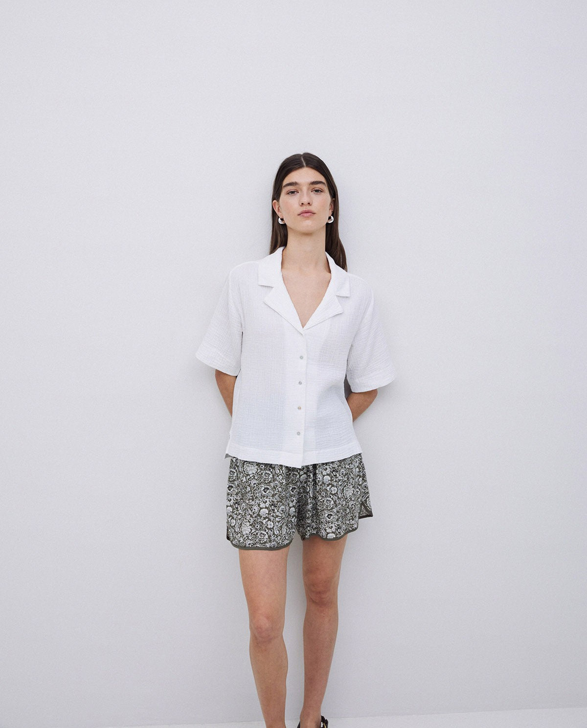 Yerse | Two Material Lapel Shirt, Gauzy Cotton - White