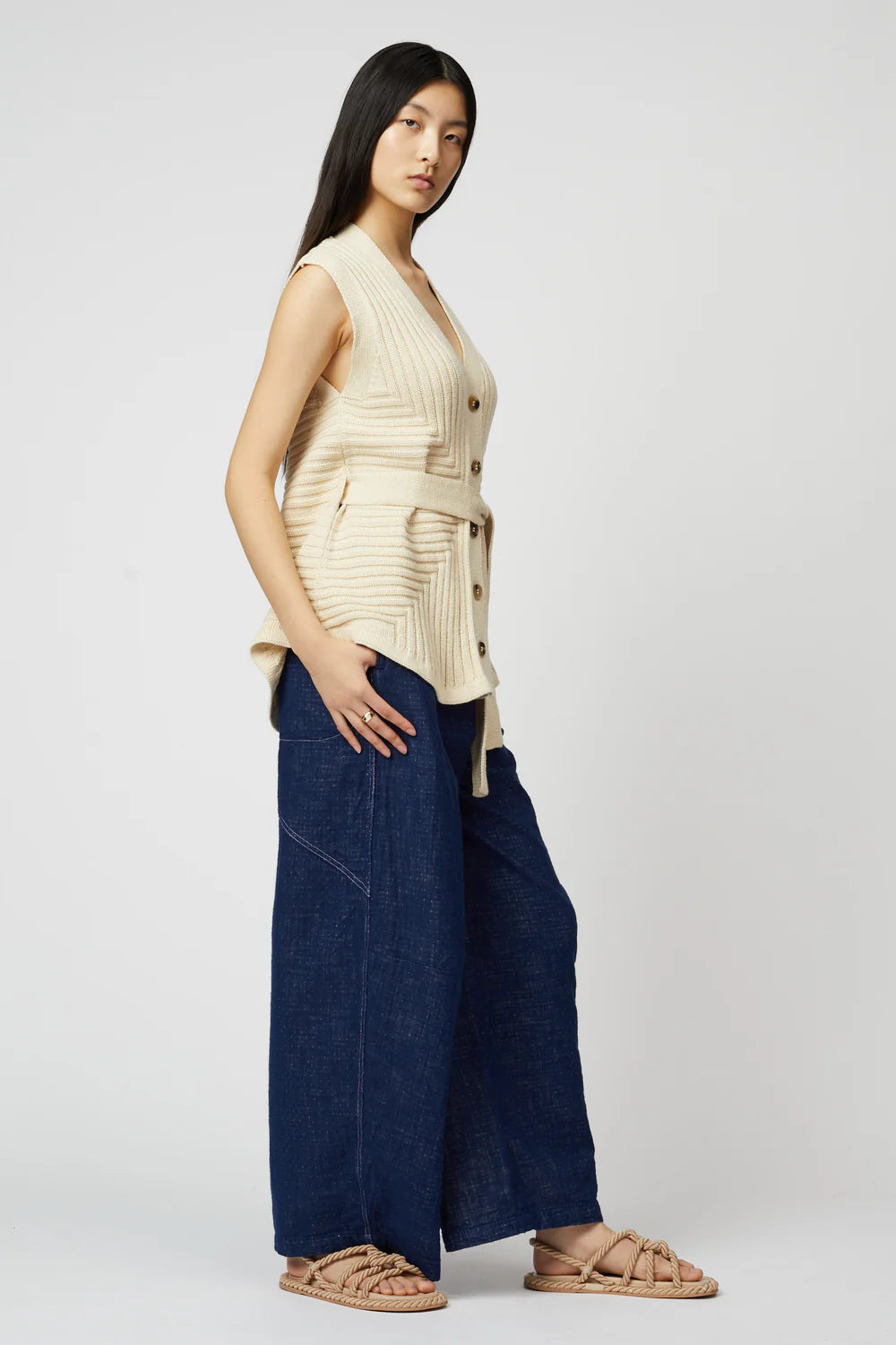 Atelier Delphine | Sleevless Cardigan