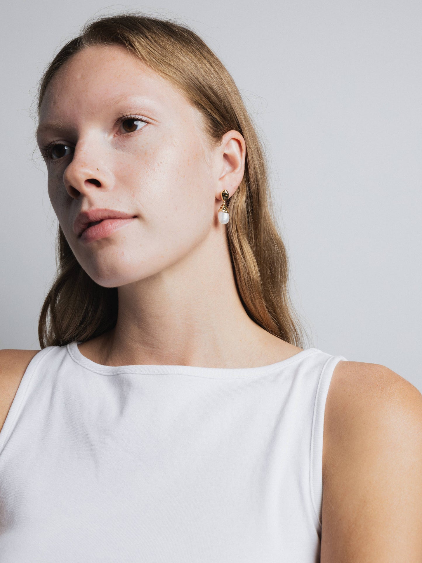 Wolf Circus | Pearl Drop Earring in Gold