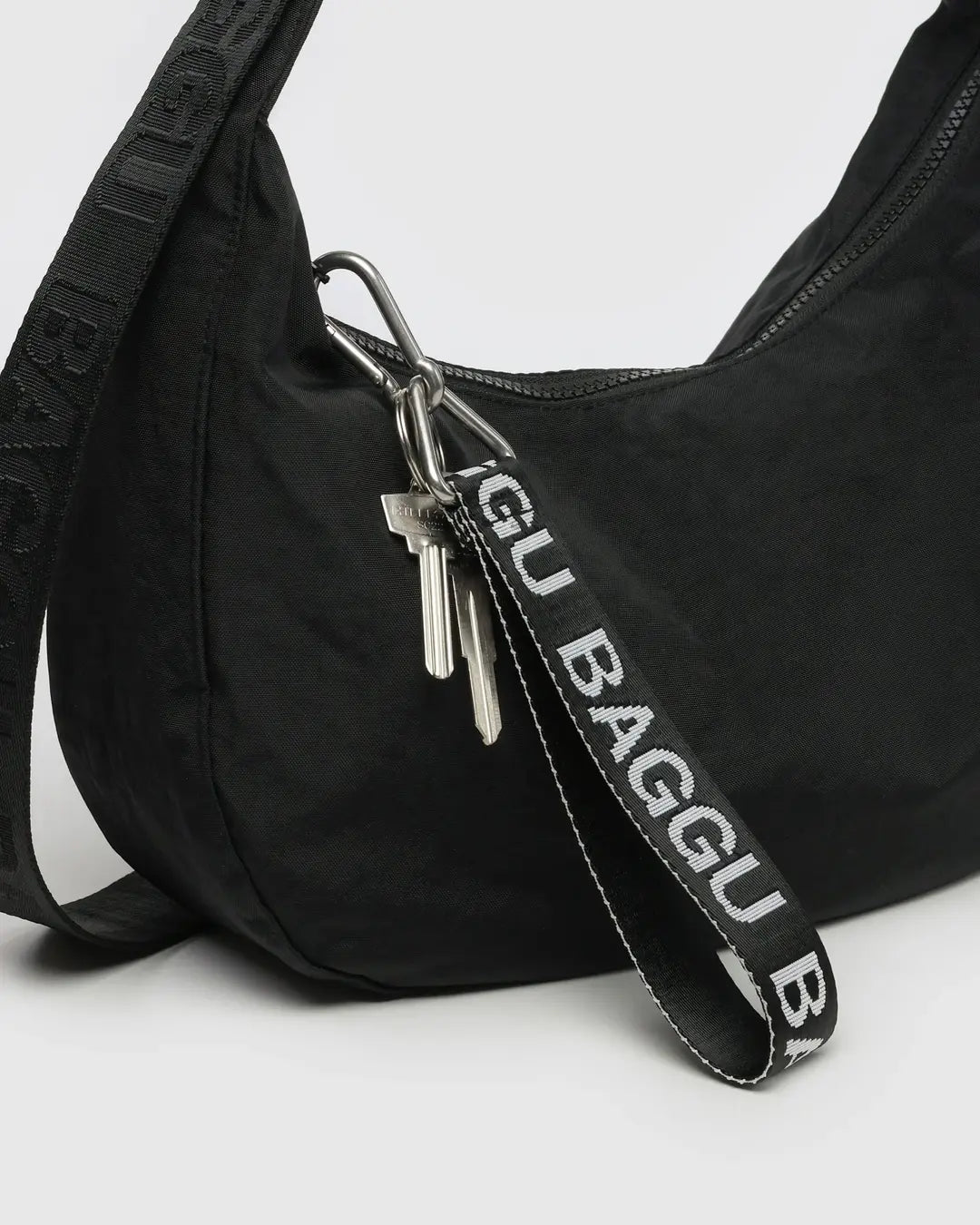 Baggu | Logo Keychain - Black and White