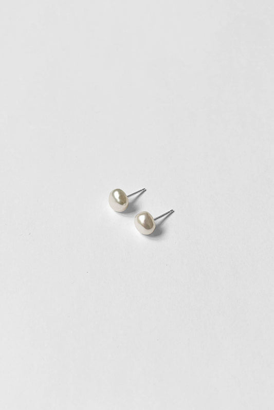 Kara Yoo |Keshi Pearl Studs, 7mm