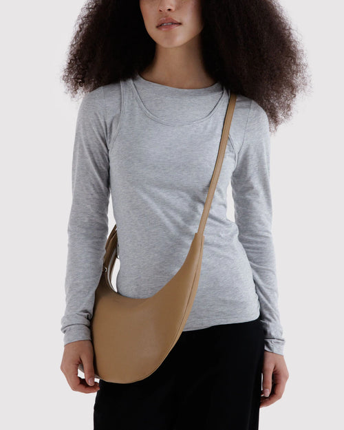Baggu | Medium Recycled Leather Flat Crescent - Dune