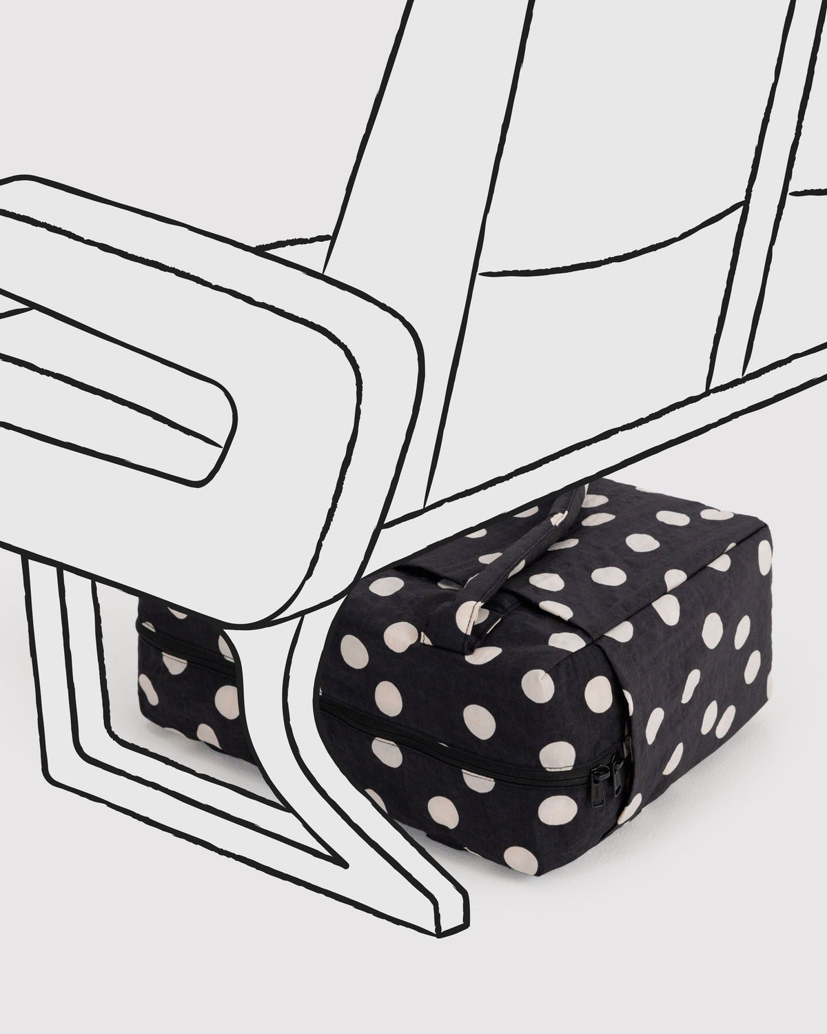 Baggu | Small Cloud Carry On - Black and Cream Polka Dot