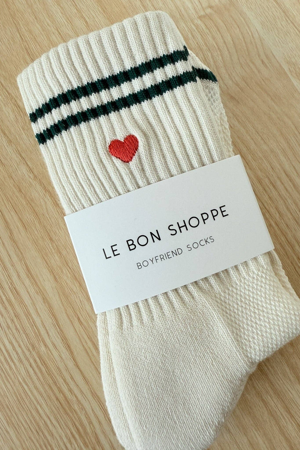 Le Bon Shoppe | Embroidered Boyfriend Socks - Parchment + Heart