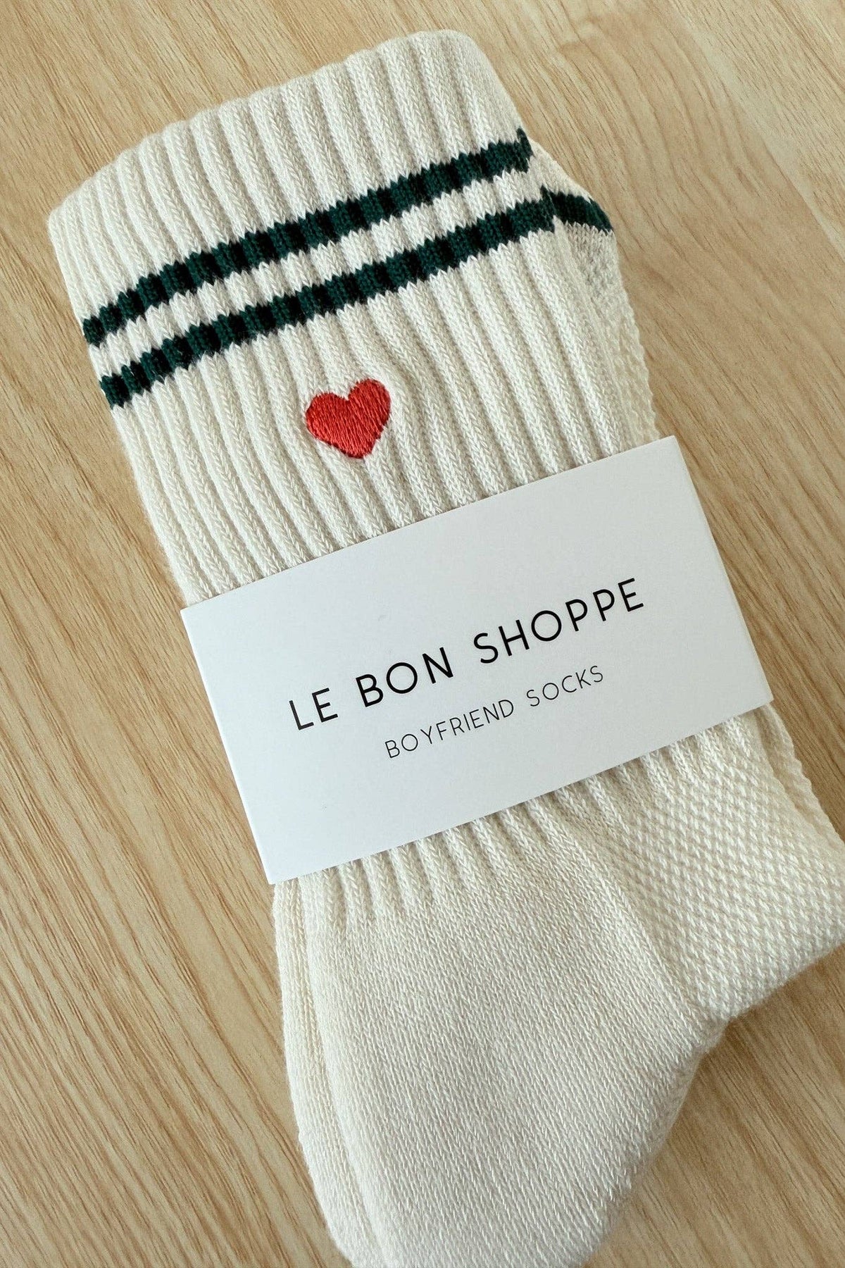Le Bon Shoppe | Embroidered Boyfriend Socks - Parchment + Heart