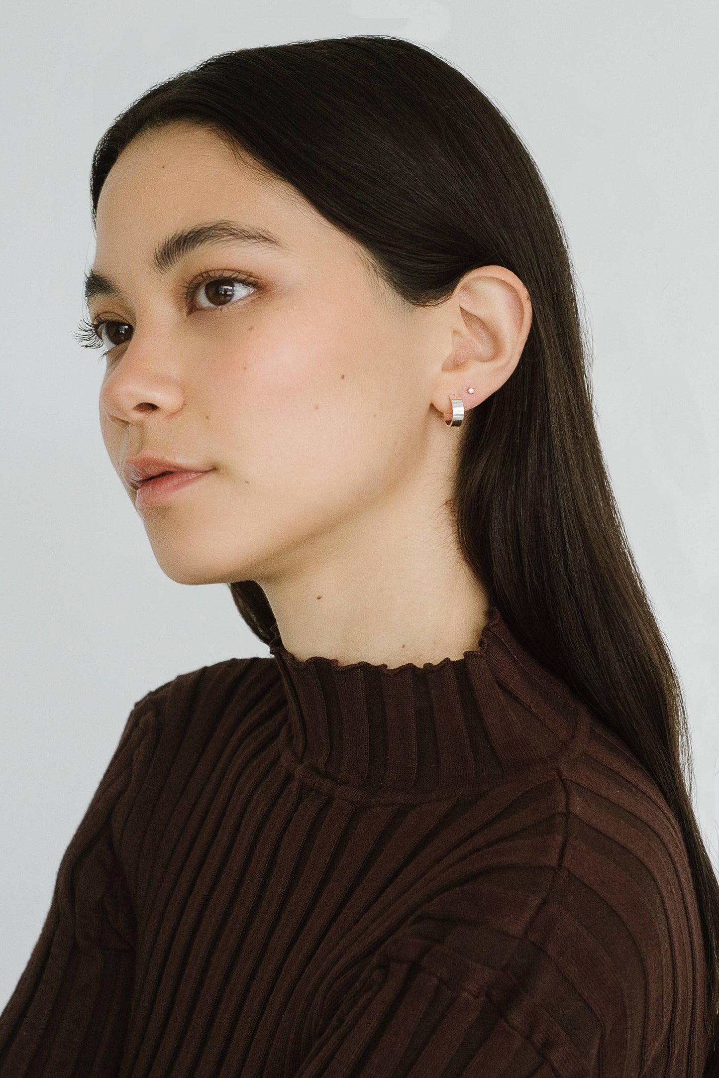 Kara Yoo | Merit Hoops - Gold Vermeil