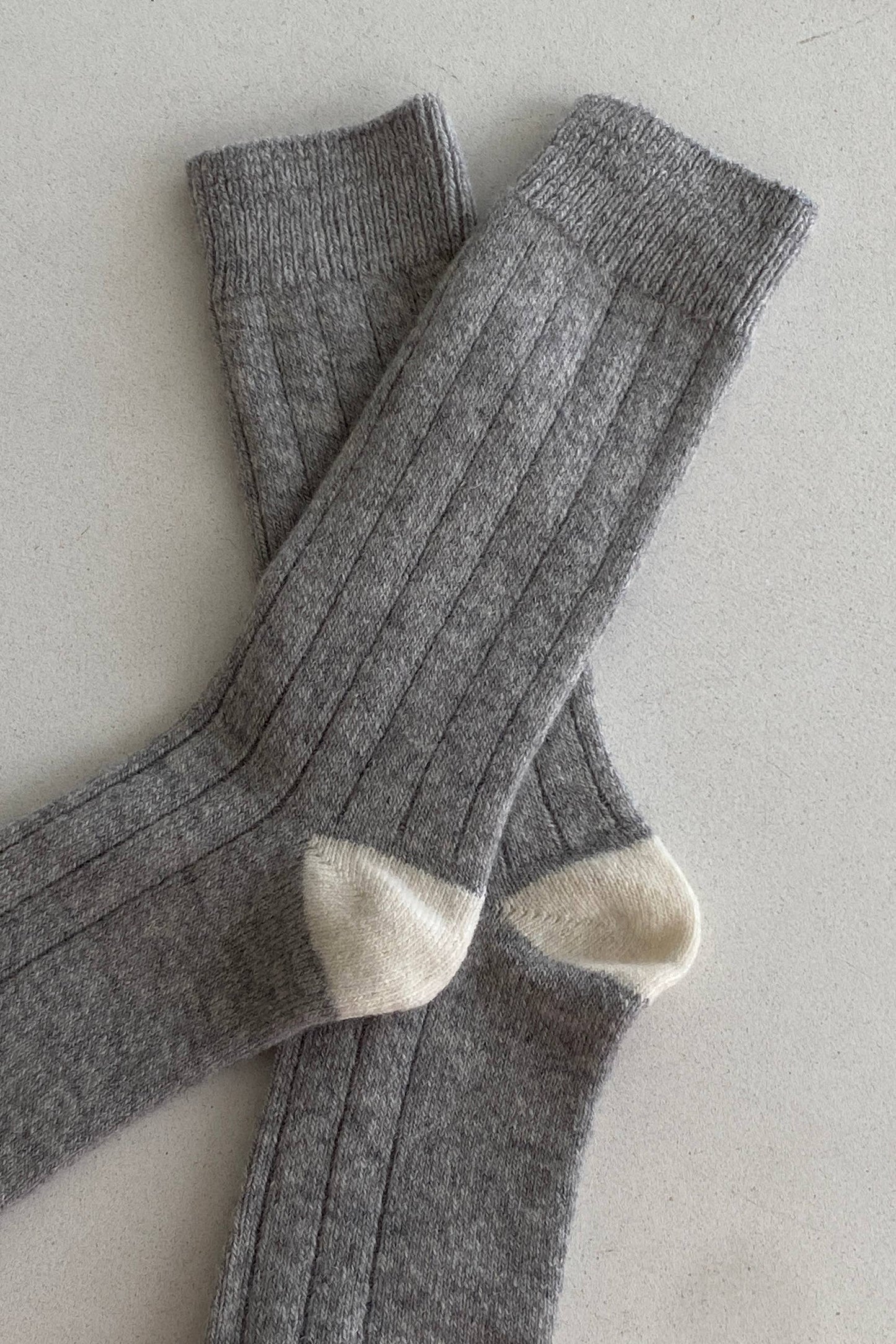 Le Bon Shoppe | Extended Cashmere Classic Socks - Grey Melange