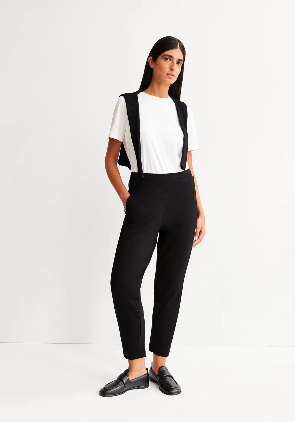ARMEDANGELS | Jersey Barrel Pant - Black
