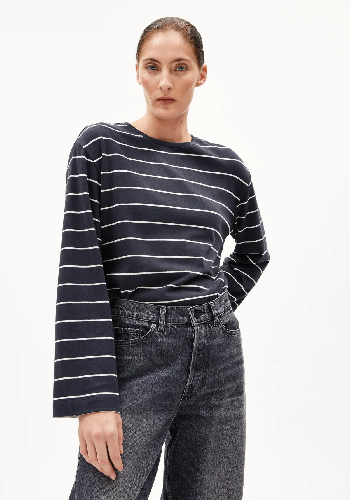 Armed Angels | Marynaa Fine Striped Shirt - Dark Steel / Oatmilk