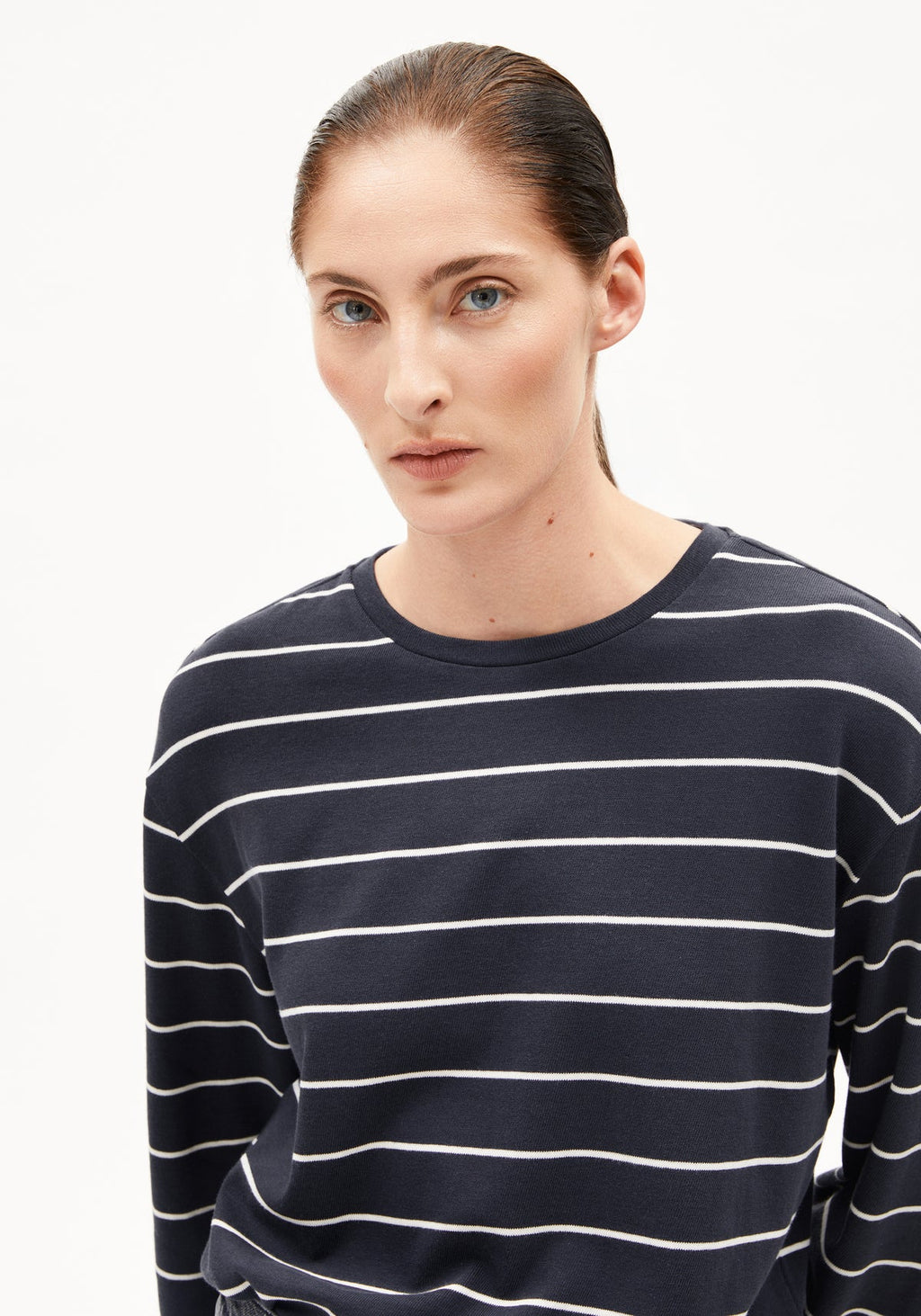 ARMEDANGELS | Marynaa Fine Striped Shirt - Dark Steel / Oatmilk