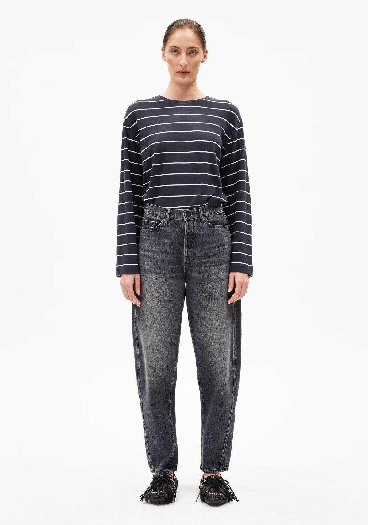 Armed Angels | Marynaa Fine Striped Shirt - Dark Steel / Oatmilk
