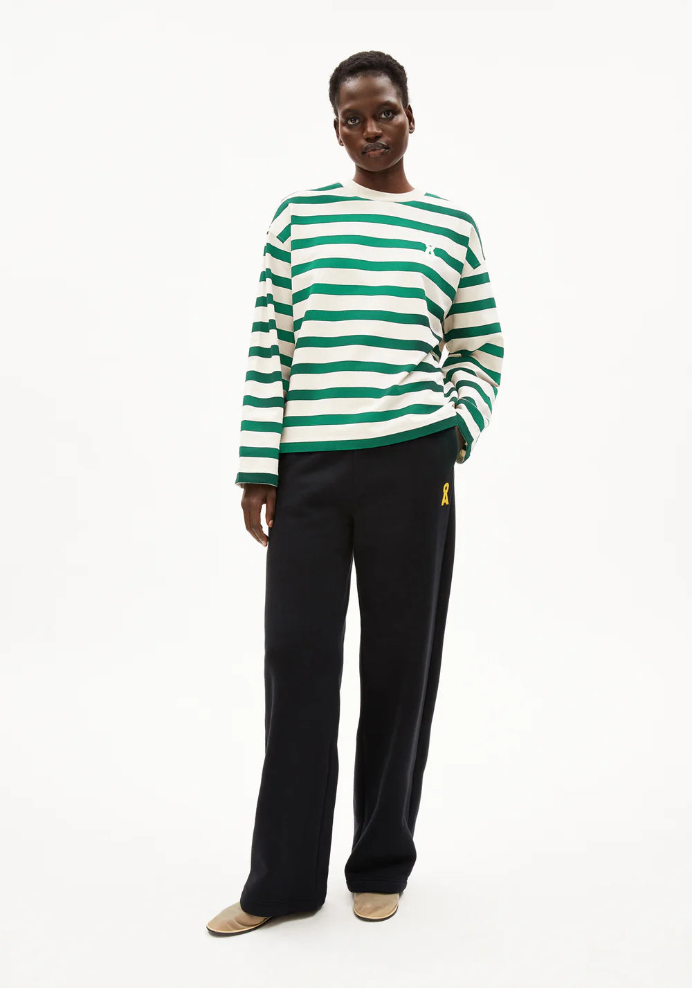 ARMEDANGELS | Frankaa Iconic Å Bold Sweatshirt - Undyed/Emerald Green