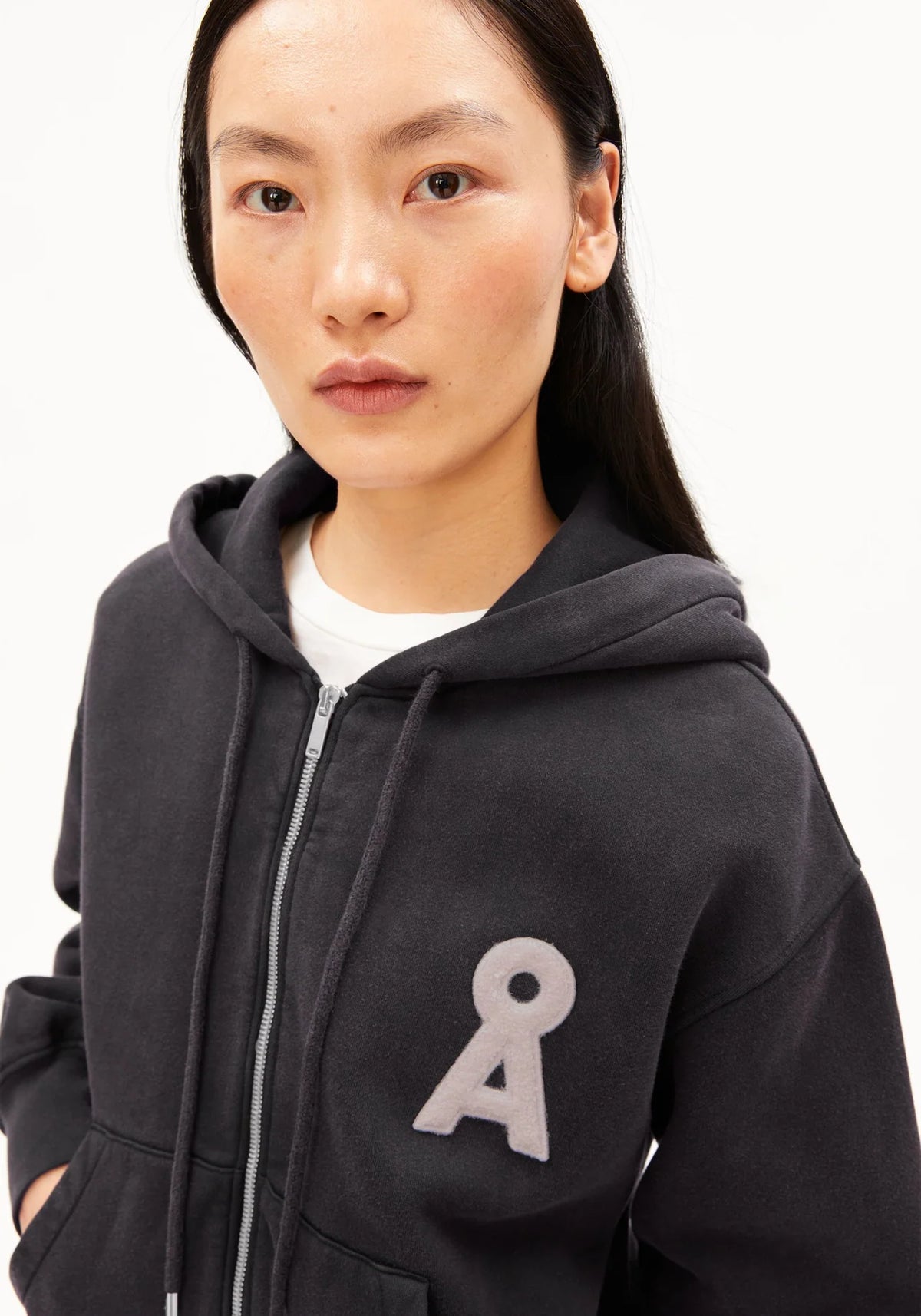 ARMEDANGELS | Cropped Zip Sweatshirt - Dark Steal