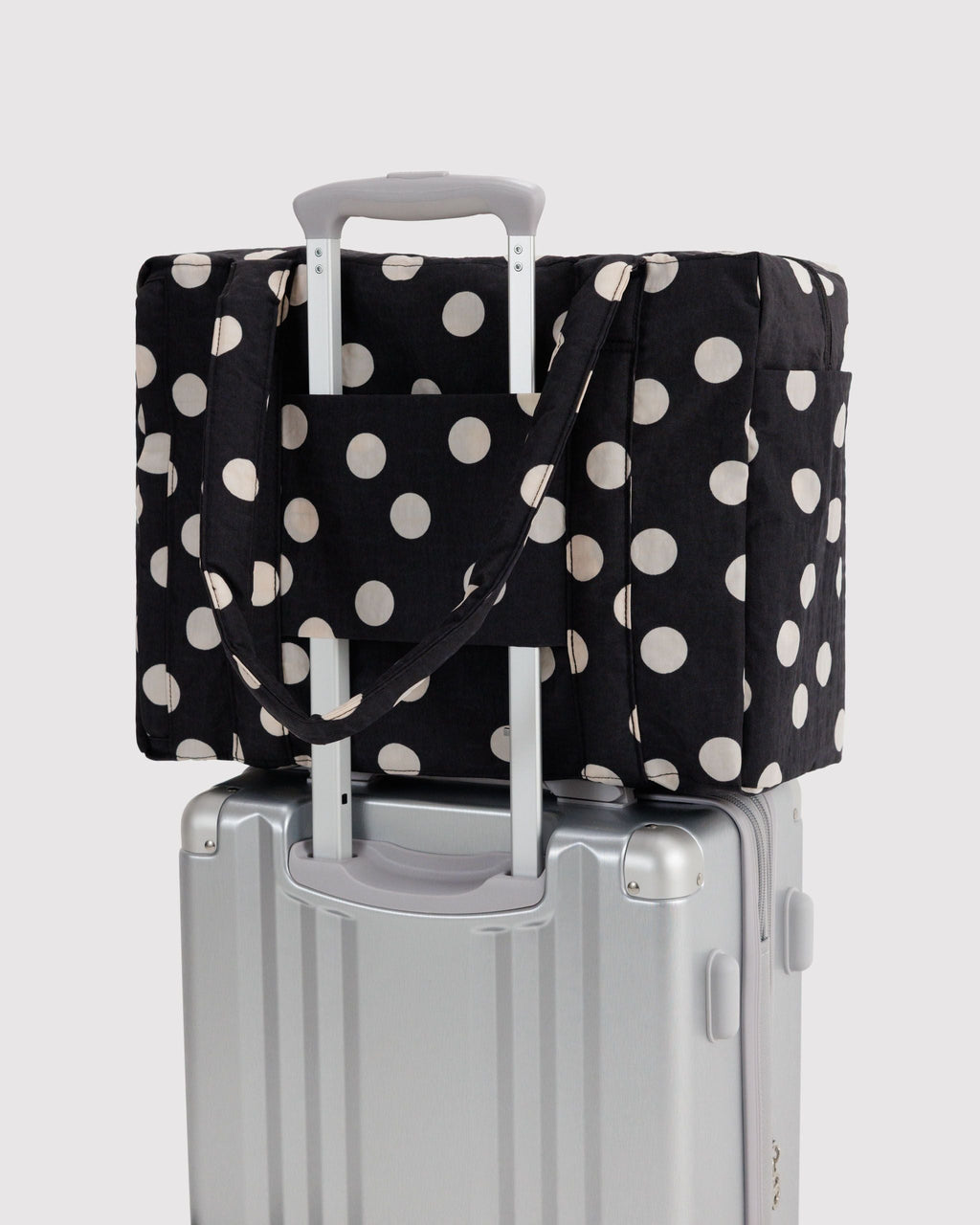 Baggu | Small Cloud Carry On - Black and Cream Polka Dot