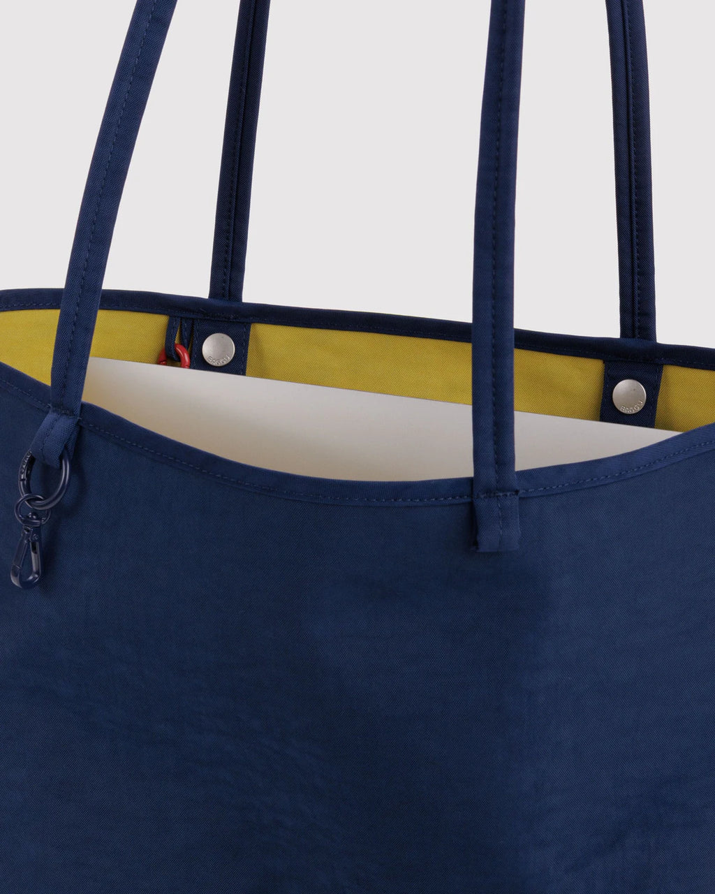Baggu | Medium Nylon Reversible Tote - Navy Mix