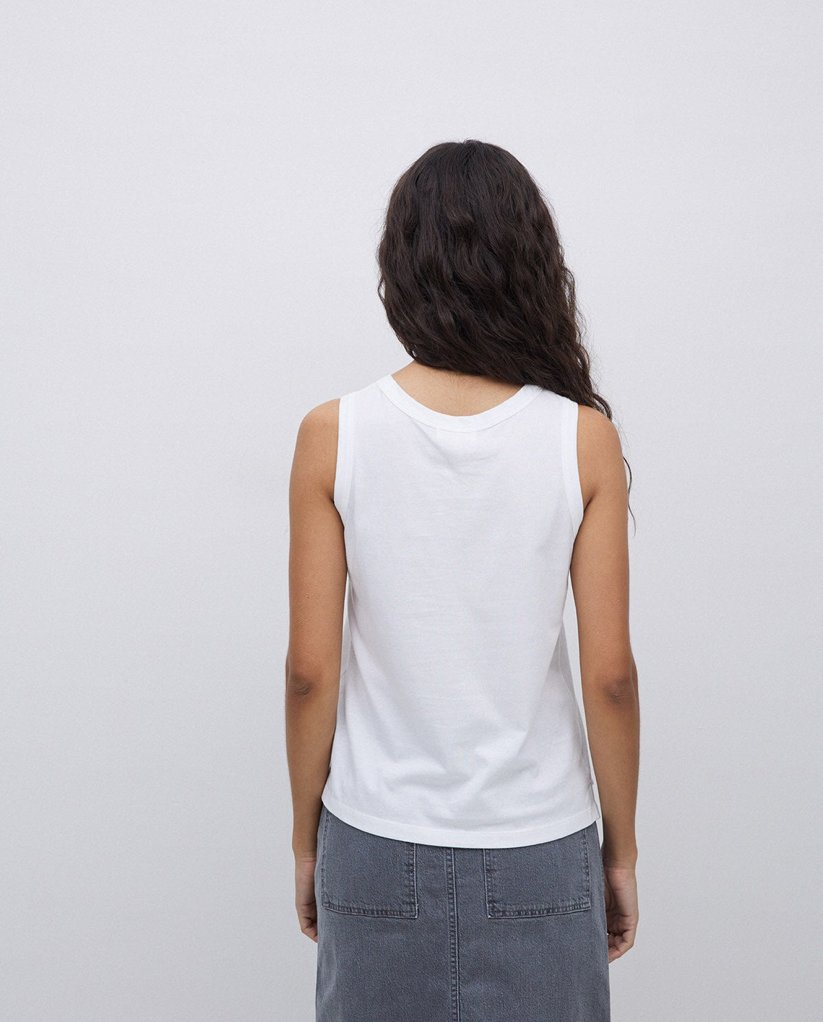 Yerse | Basic Round-Neck Tank - Navy