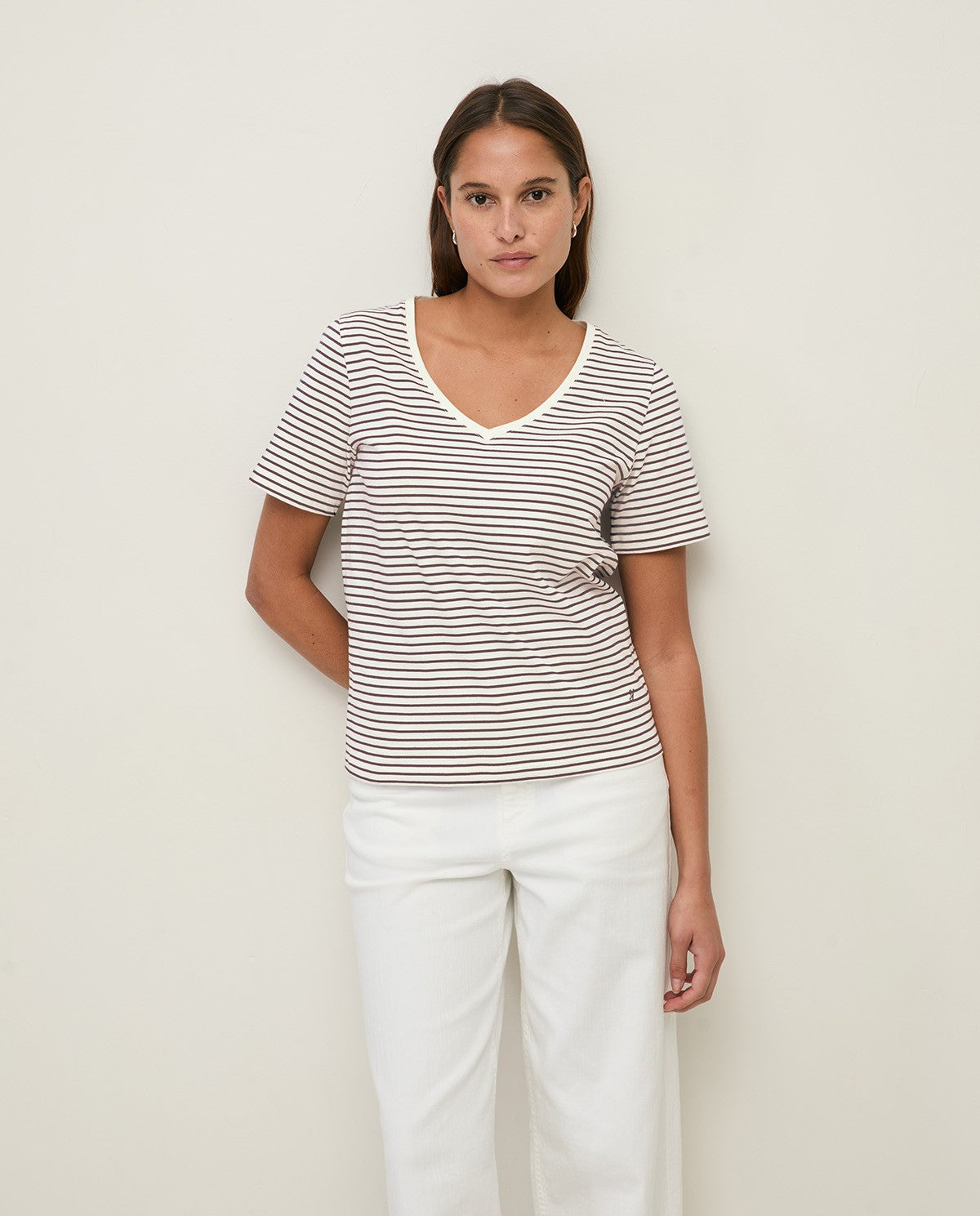 Yerse | Striped Organic Cotton V-Neck T-shirt - Hunter Green