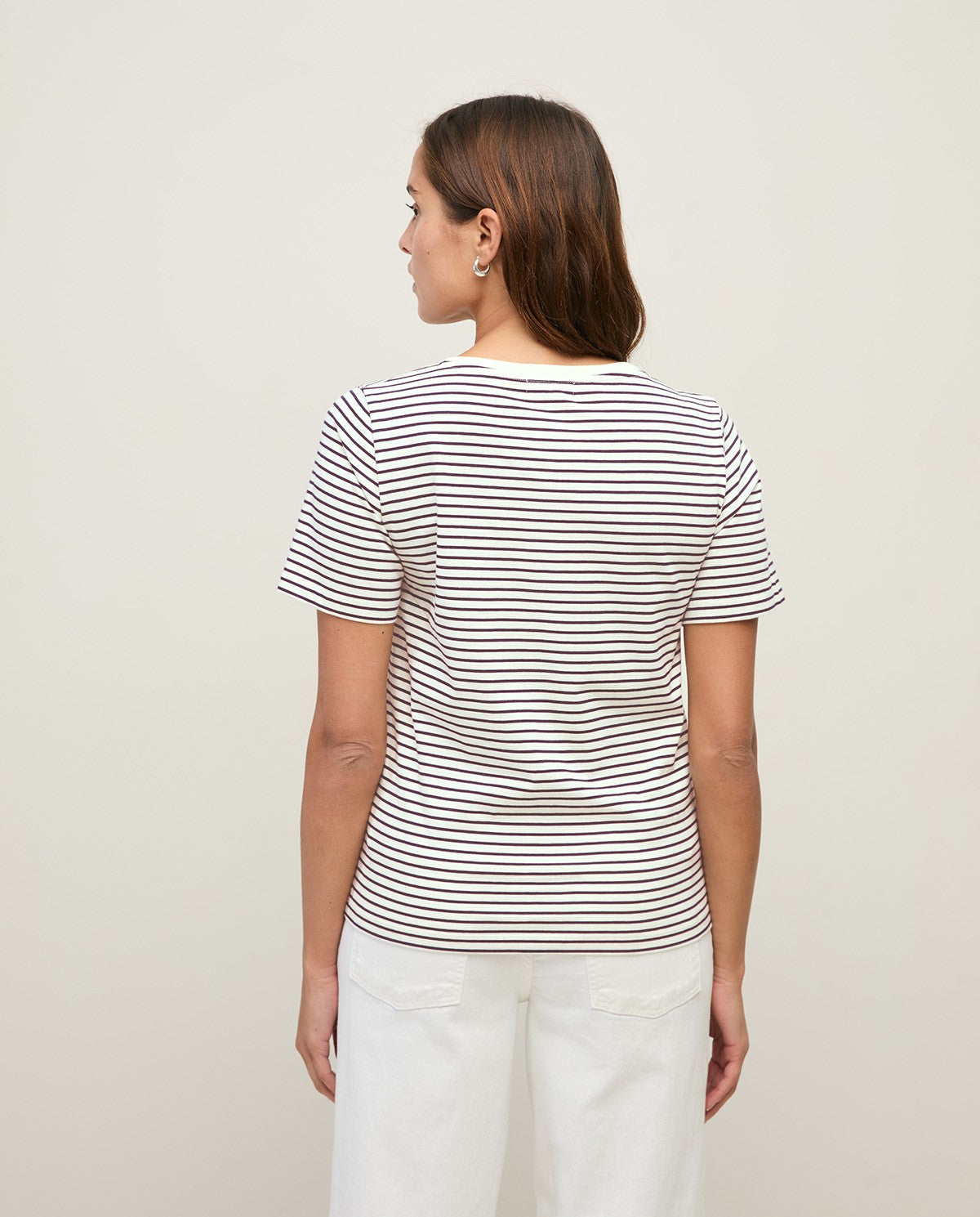 Yerse | Striped Organic Cotton V-Neck T-shirt - Hunter Green
