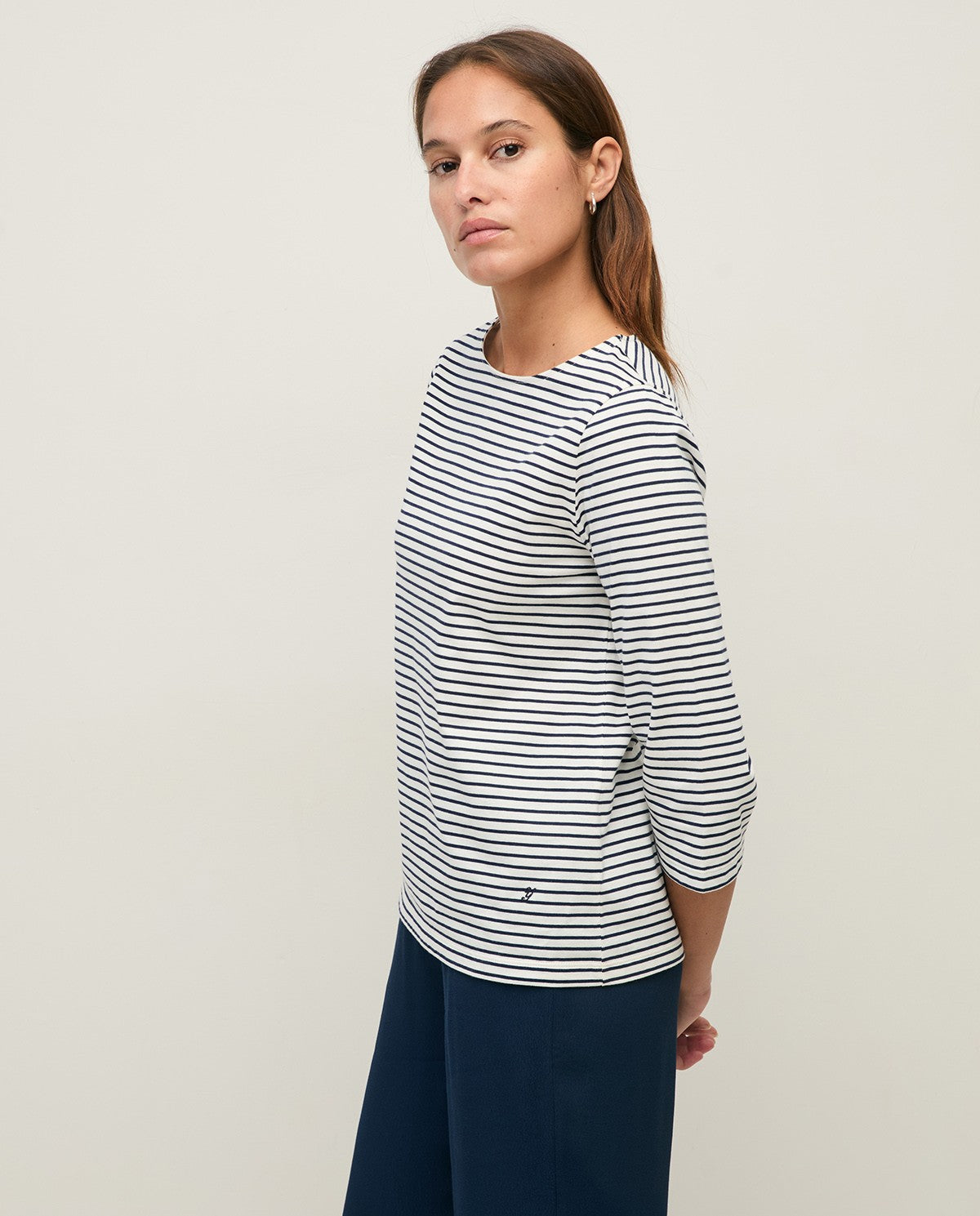 Yerse | Striped Basic Tee Boat Neck - Navy