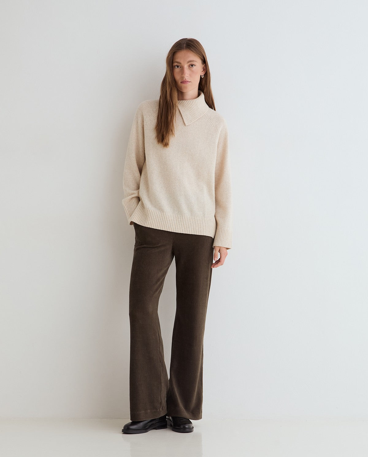 Yerse | Wide-Leg Corduroy Trousers - Khaki