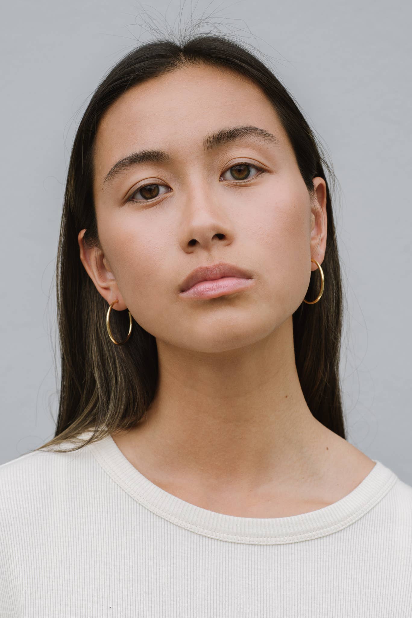 Kara Yoo | Arlo Large Hoops - Gold