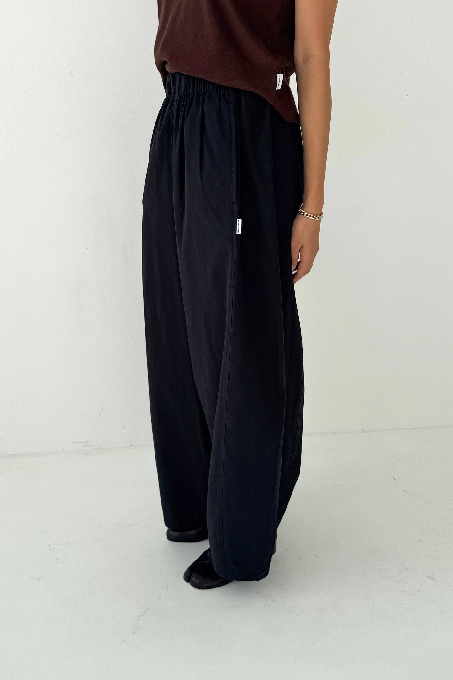 Le Bon Shoppe | Parachute Pants - Black