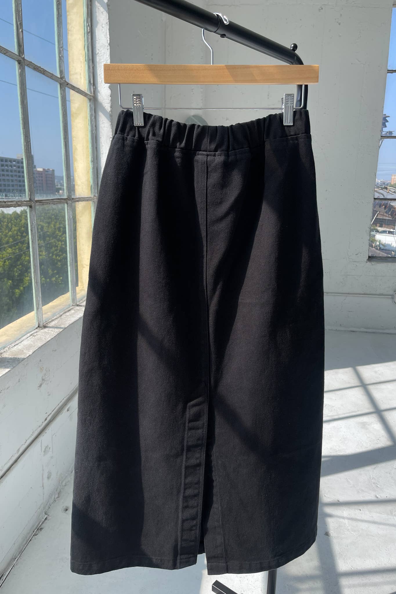 Le Bon Shoppe | Long City Skirt - Black