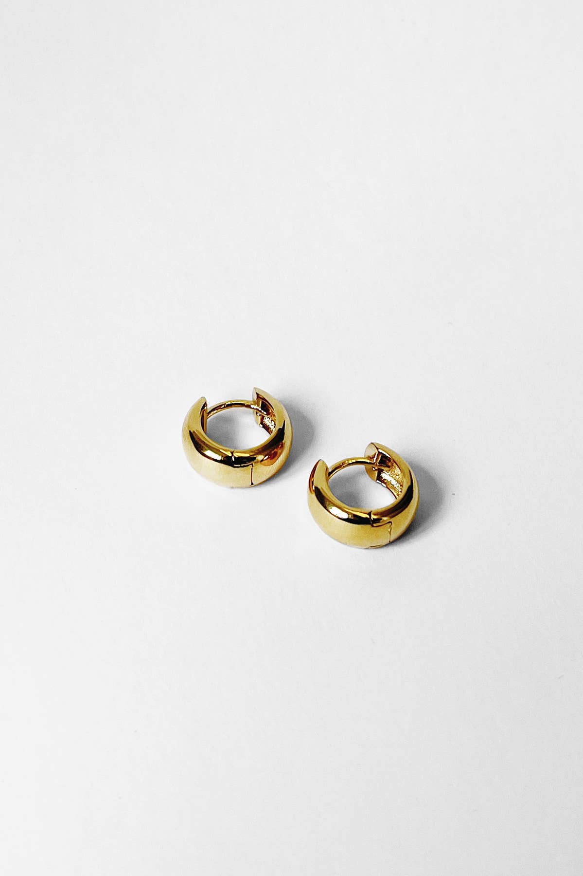 Kara Yoo | Jane Hoops - Gold Vermeil