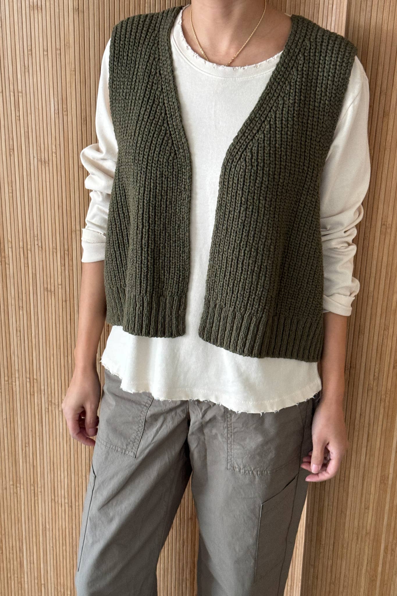 Le Bon Shoppe | Granny Cotton Sweater Vest - Olive