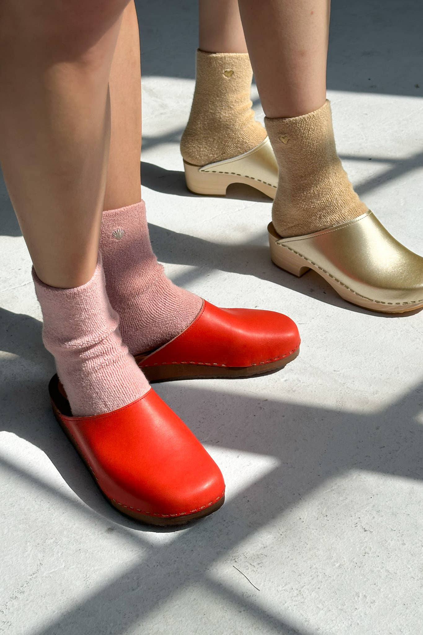 Le Bon Shoppe | Embroidered Cloud Socks - Pink Rosé + Silver Seashell