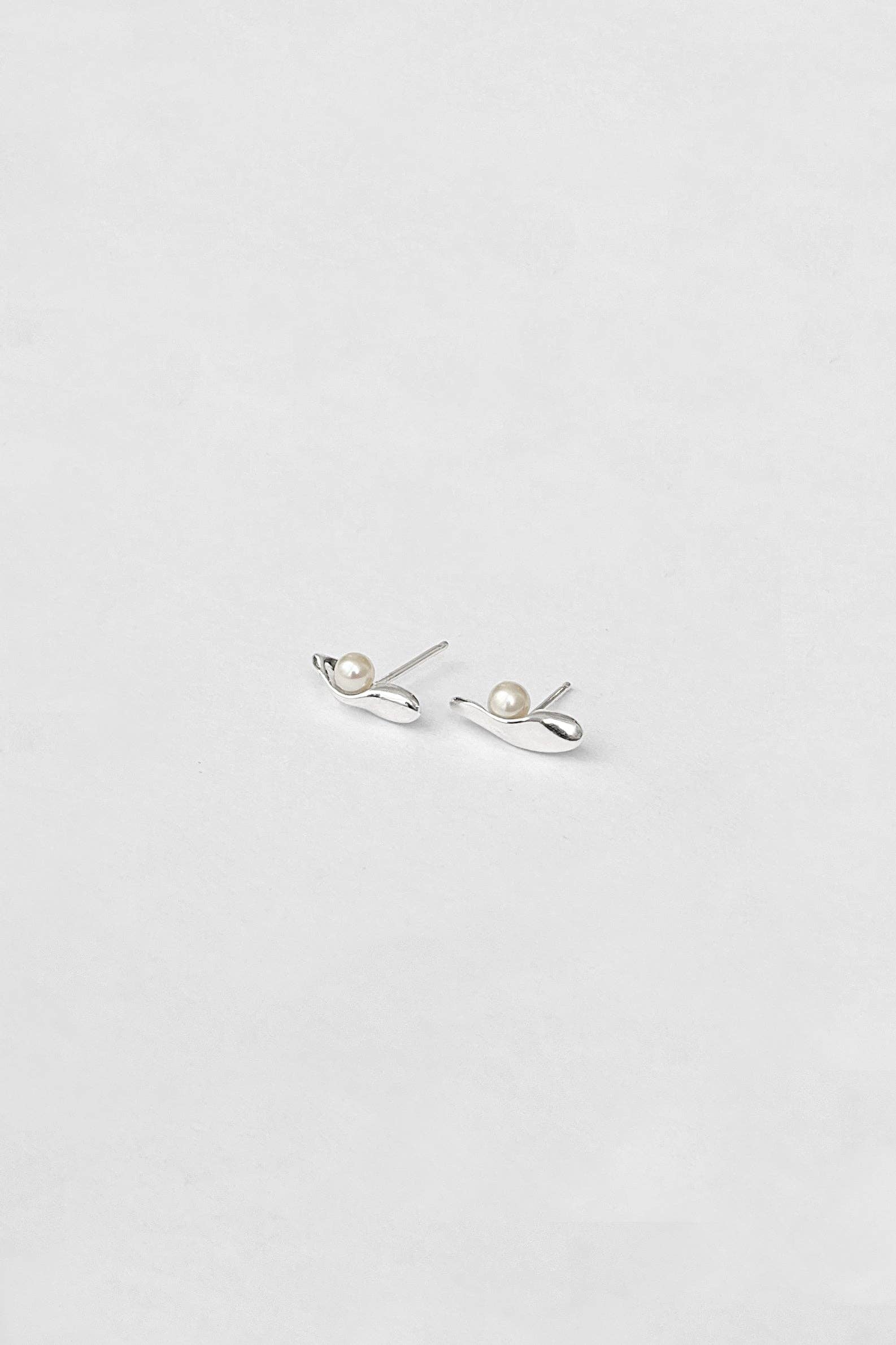 Kara Yoo | Hidden Stud - Gold Plated