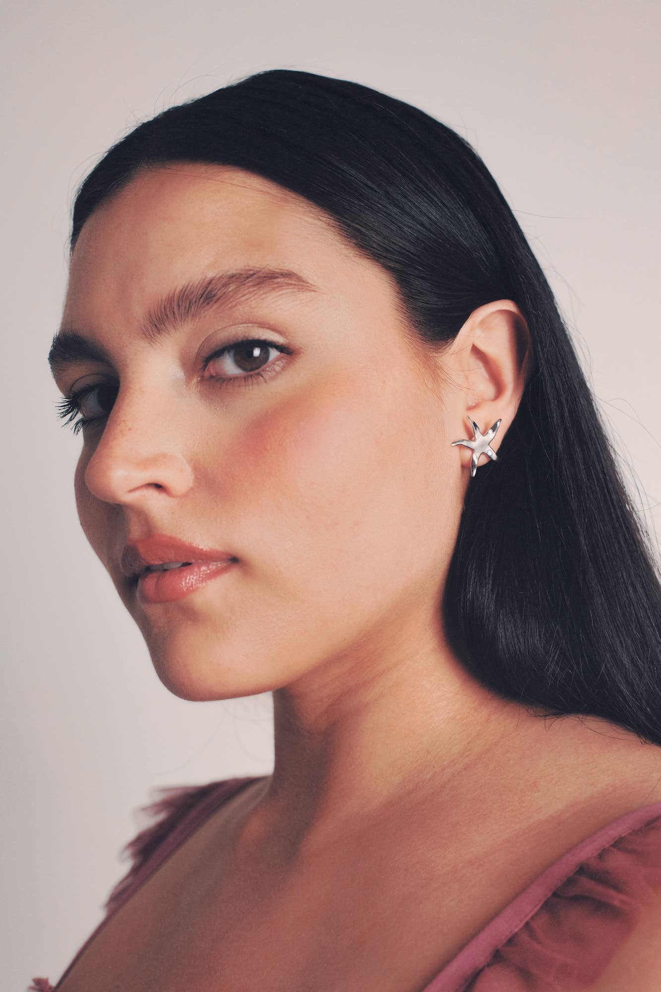 Kara Yoo | Estelle Studs, Medium - Silver