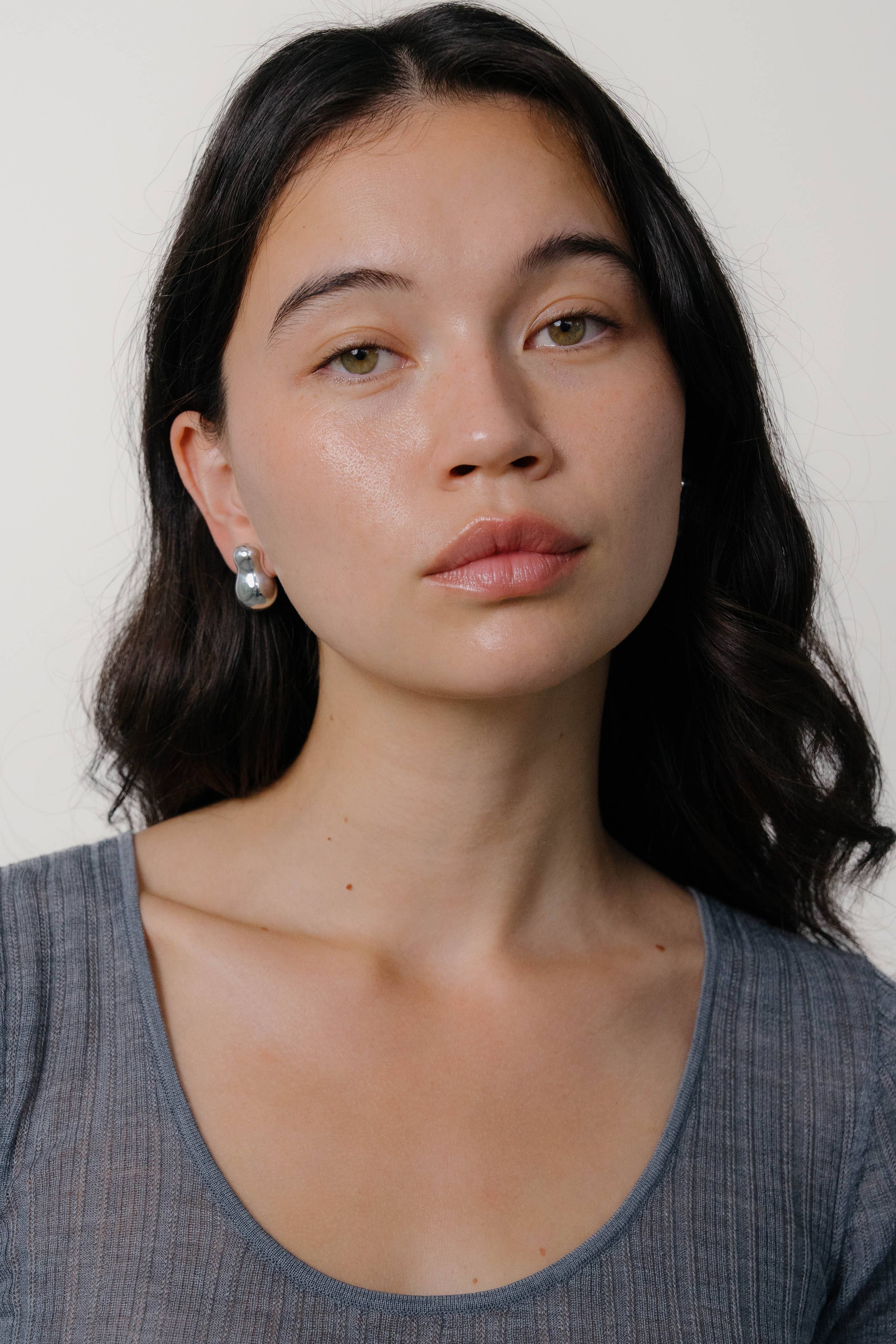 Kara Yoo | Willa Studs - Silver
