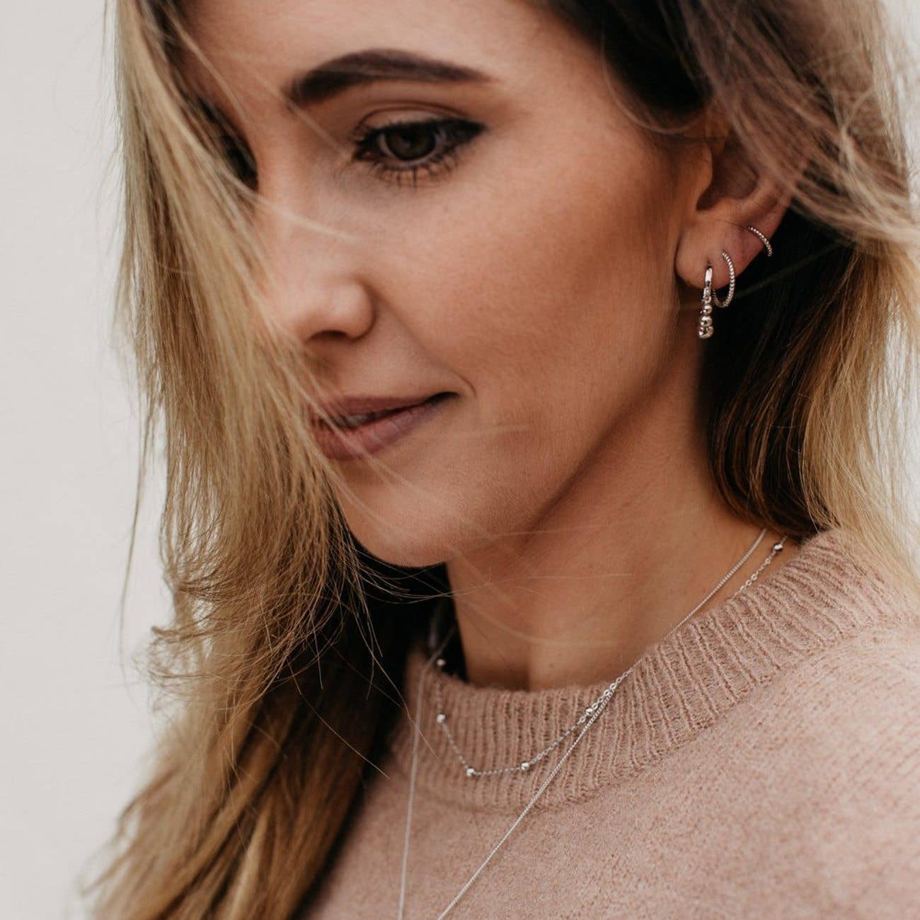 Love Local Jewelry | Malea Hoops 11mm - Gold