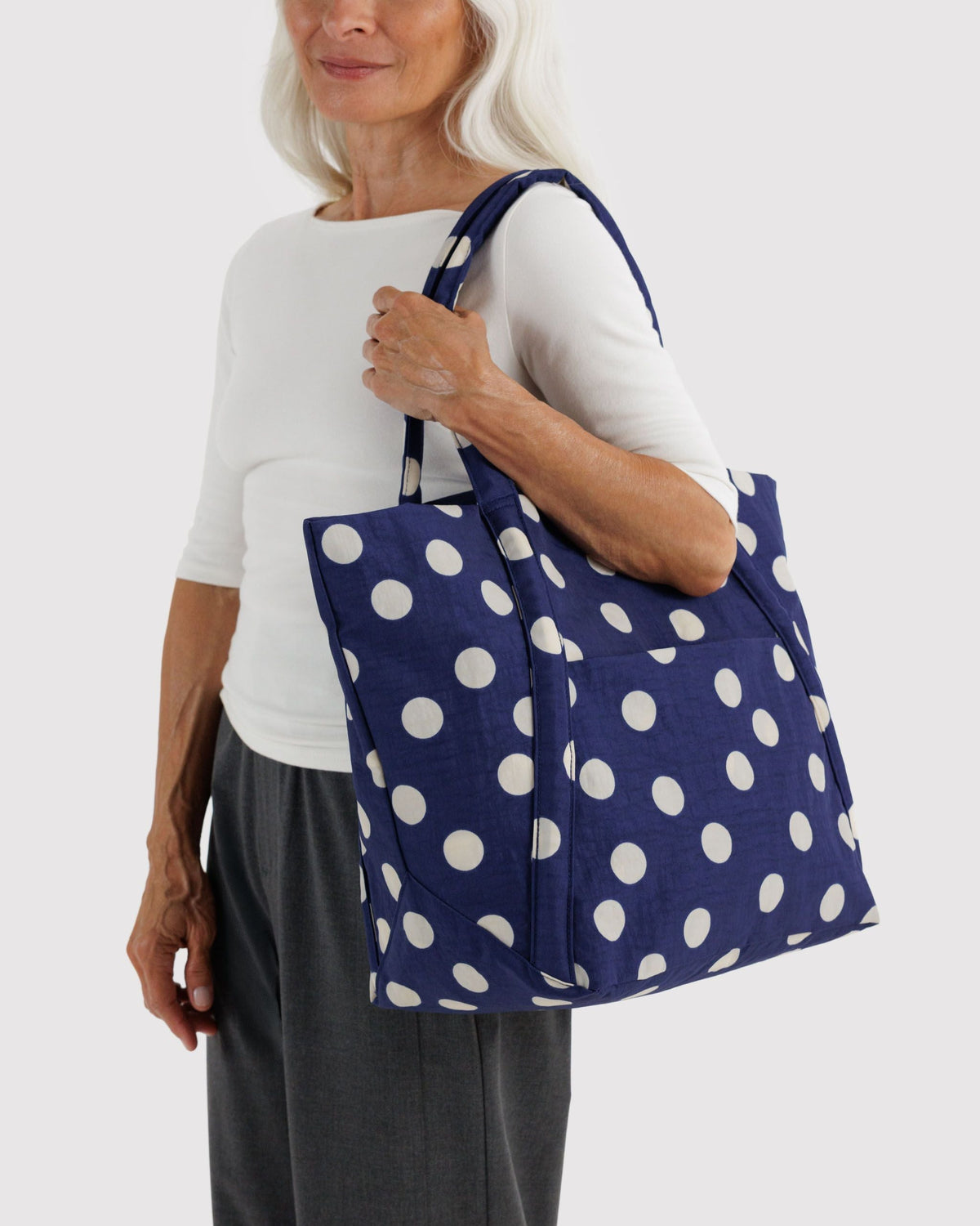 Baggu | Cloud Bag - Navy and Cream Polka Dot