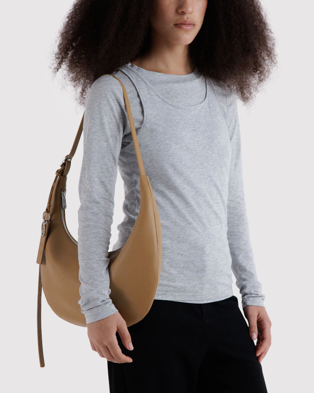 Baggu | Medium Recycled Leather Flat Crescent - Dune