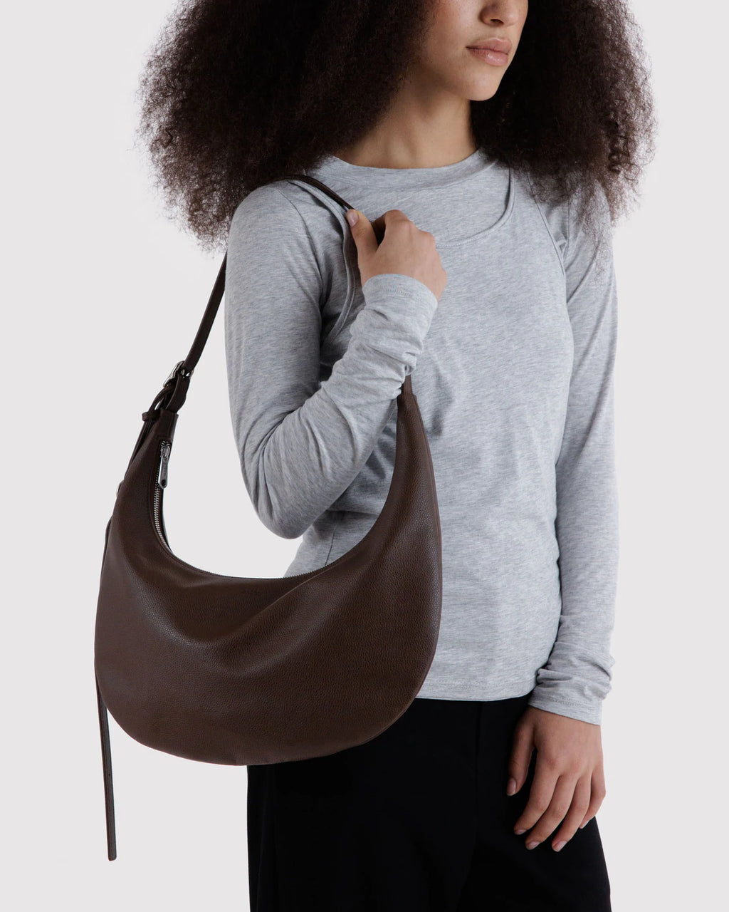 Baggu | Medium Recycled Leather Flat Crescent - Brown