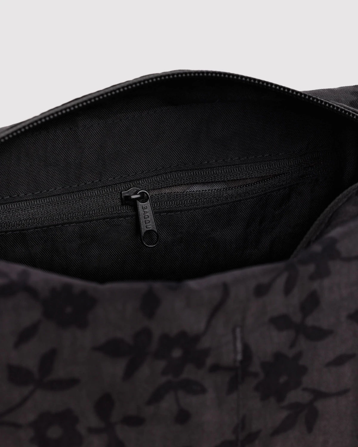Baggu | Dopp Kit - Charcoal Ditsy Floral