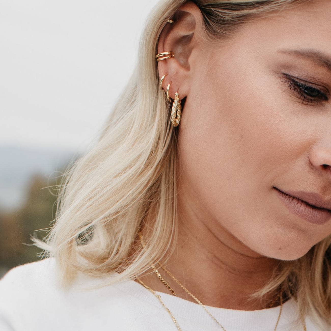 Love Local Jewelry | Mia Hoops 11mm - Gold or Silver