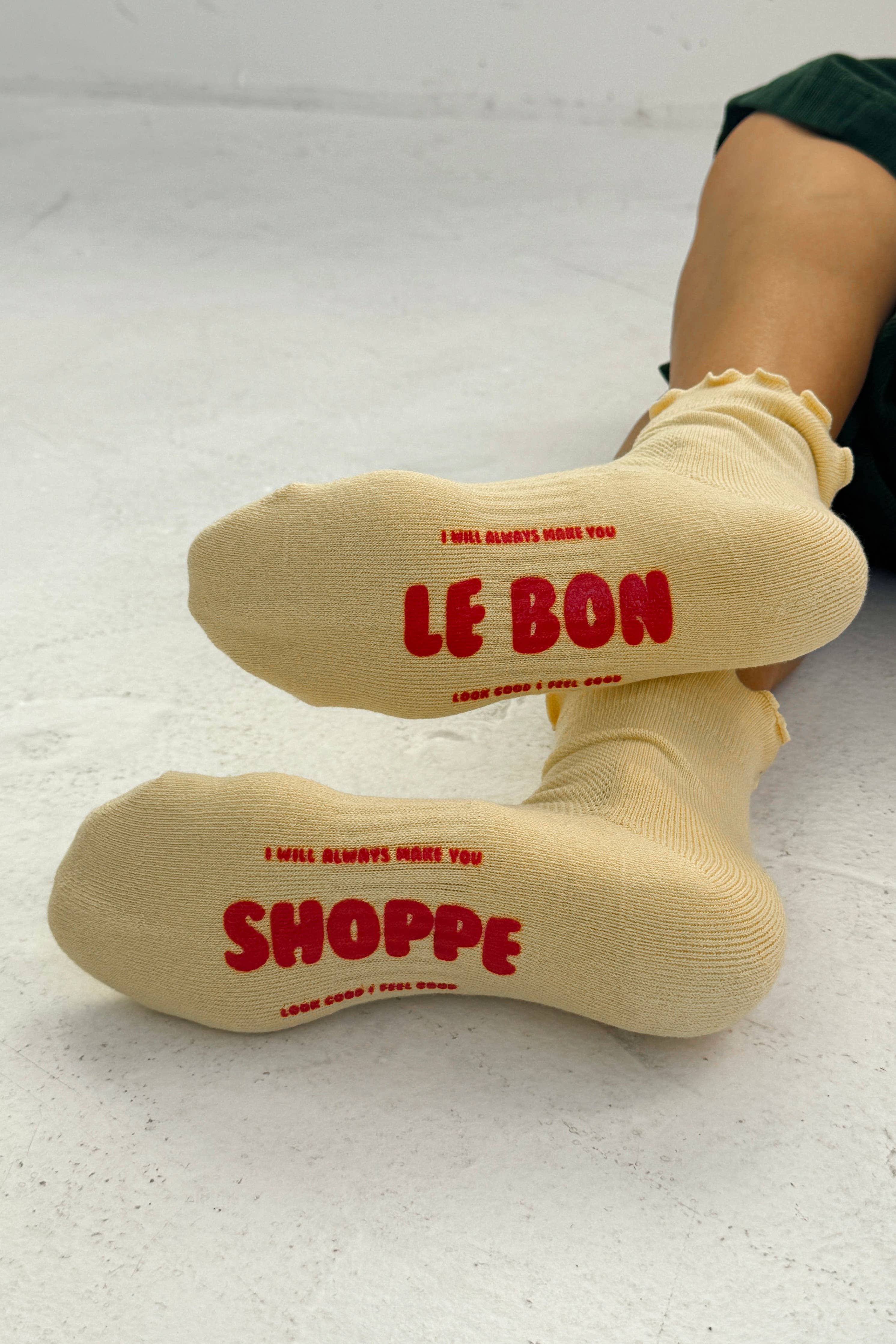 Le Bon Shoppe | Ruffled Hugger Crew Socks - Banana Cream / Red