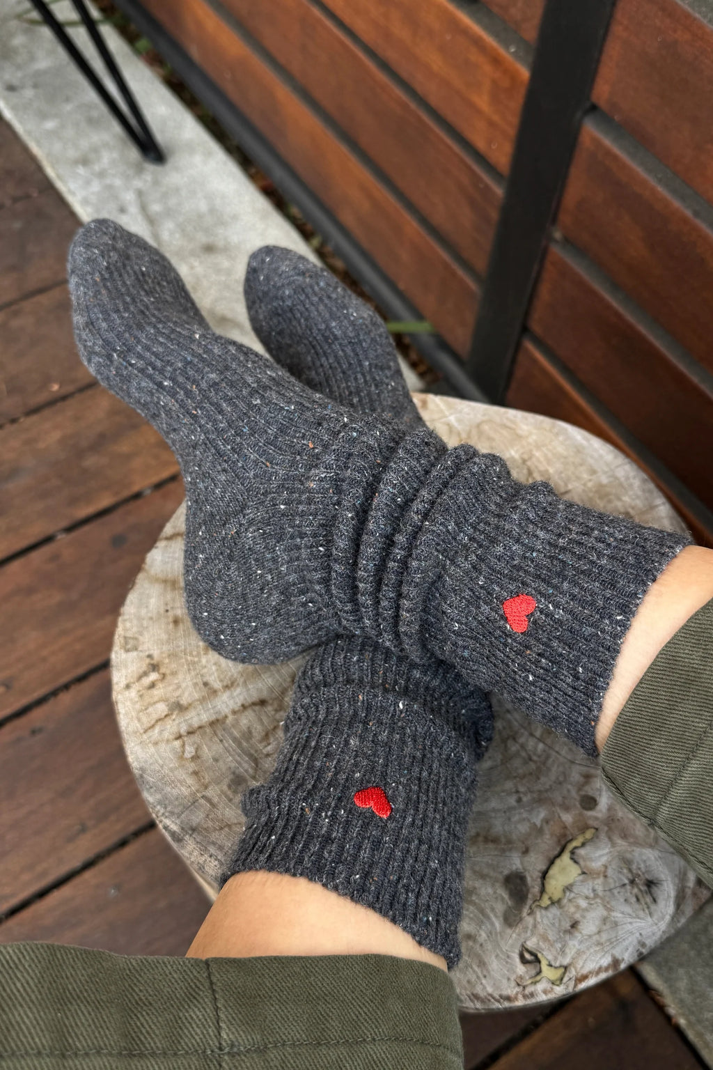 Le Bon Shoppe | Embroidered Snow Socks - Charcoal + Heart